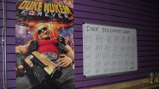 Duke Nukem Forever - Duke Nukem's Titty City - фото с ивента в Лас-Вегасе (трафик!)